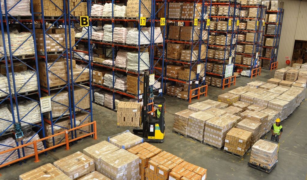 benefits of warehousing